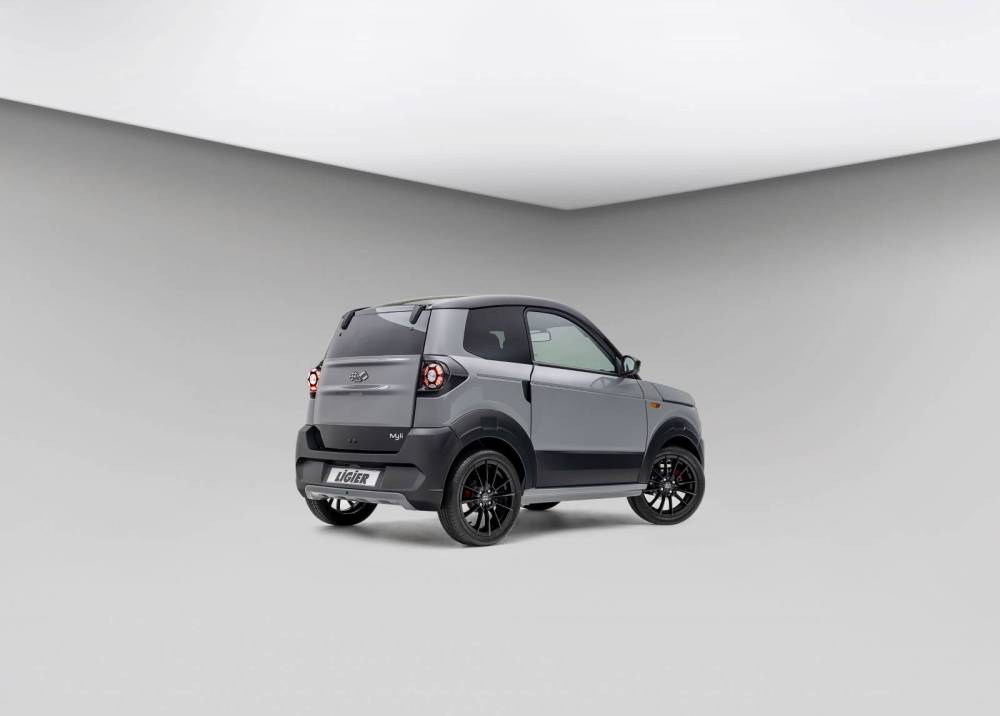 Ligier MYLI électrique arrière
